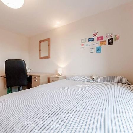 Spacious Two Double Bedroom Flat Londres Exterior foto