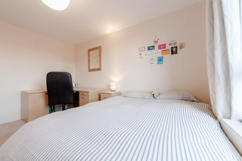 Spacious Two Double Bedroom Flat Londres Exterior foto