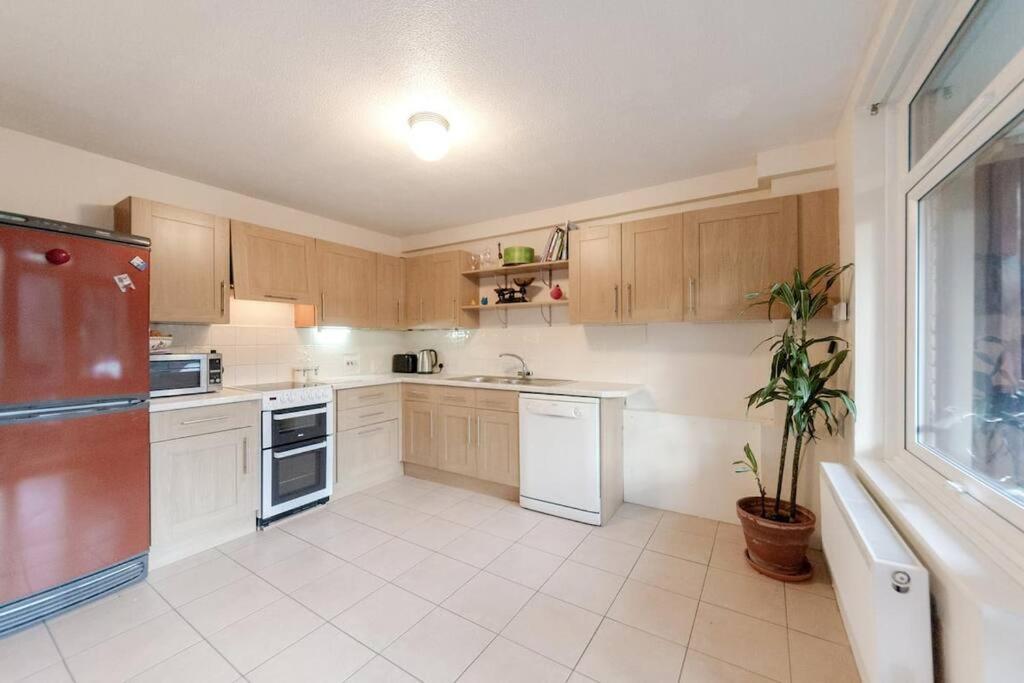 Spacious Two Double Bedroom Flat Londres Exterior foto